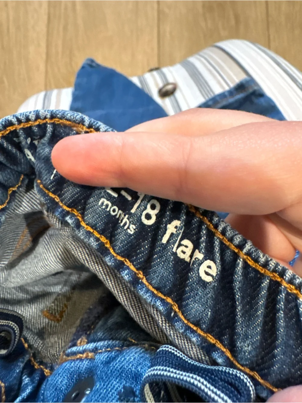 BABY GAP flare jeans
